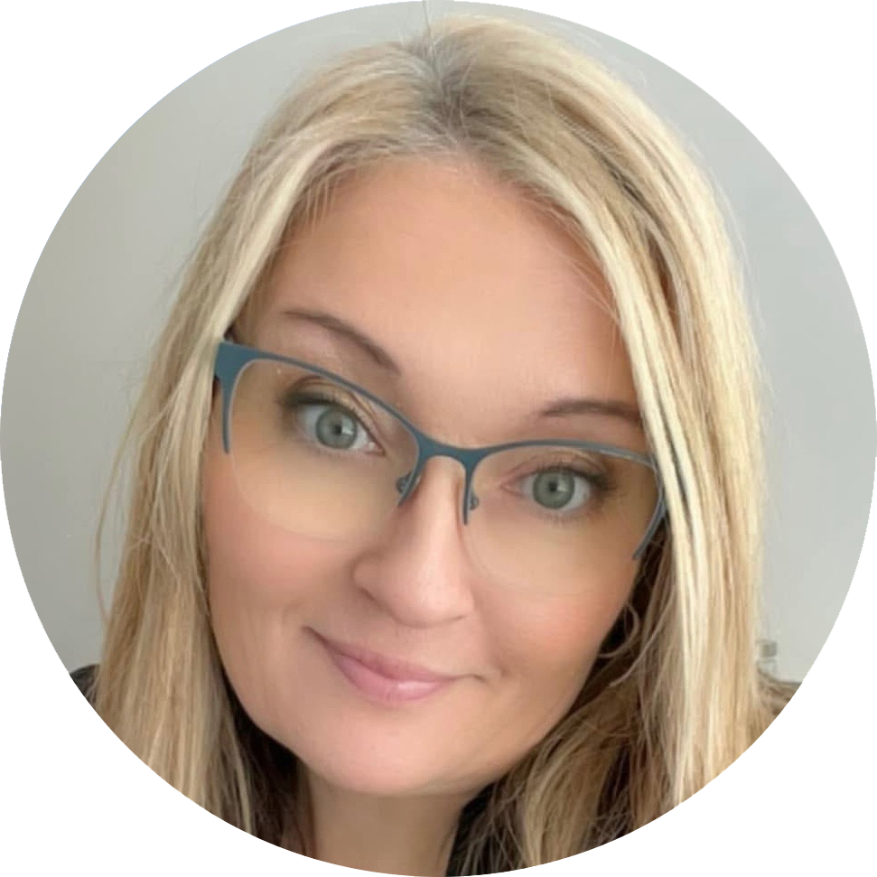 Carli Headshot